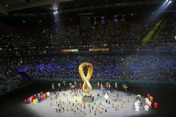 1500㎡LED显示屏 | 金年金字招牌全方位服务卡塔尔世界杯