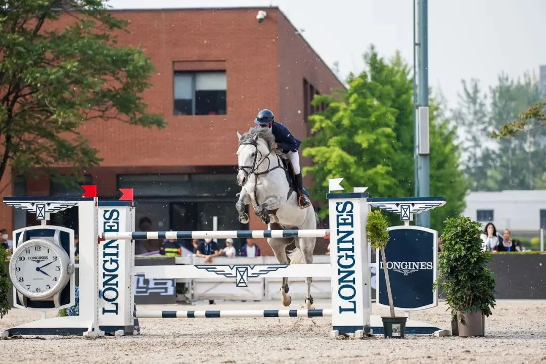 高清视界，跃马扬鞭 | 金年金字招牌助力2025国际马联场地障碍世界杯中国联赛