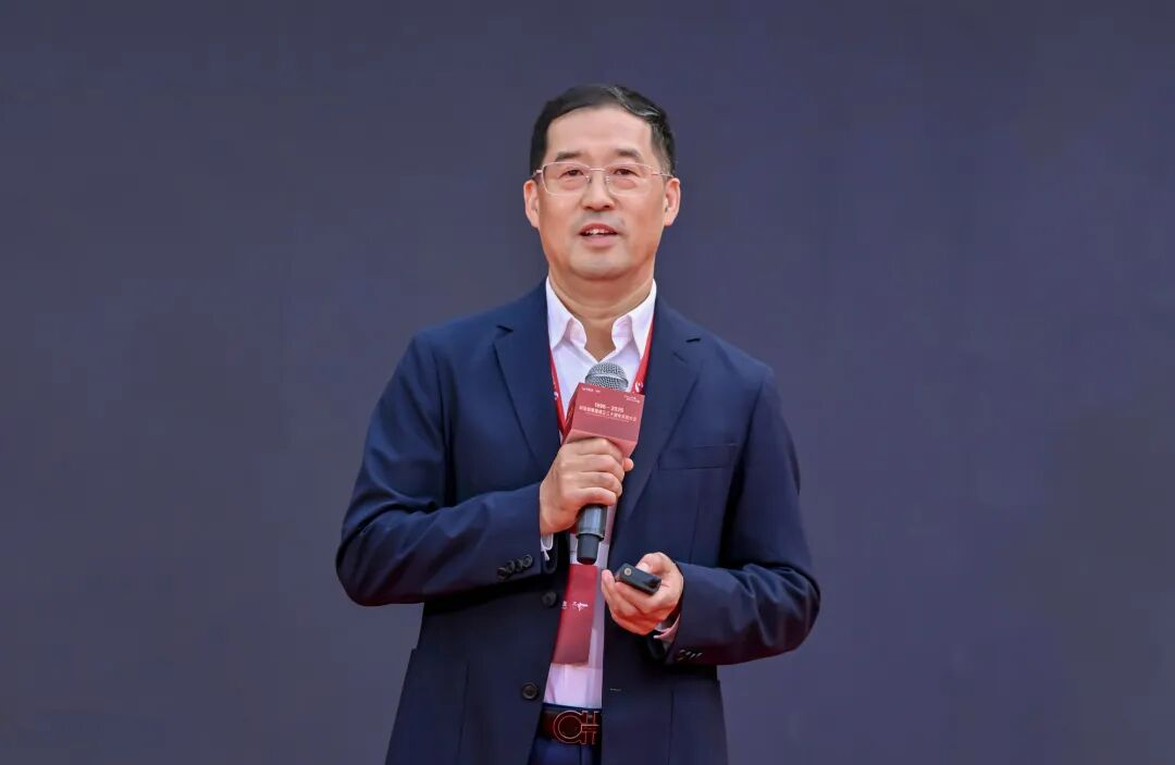 上海证券报专访 | 金年金字招牌李军：以“屏”为基三十年 AI与文旅打开增长新空间